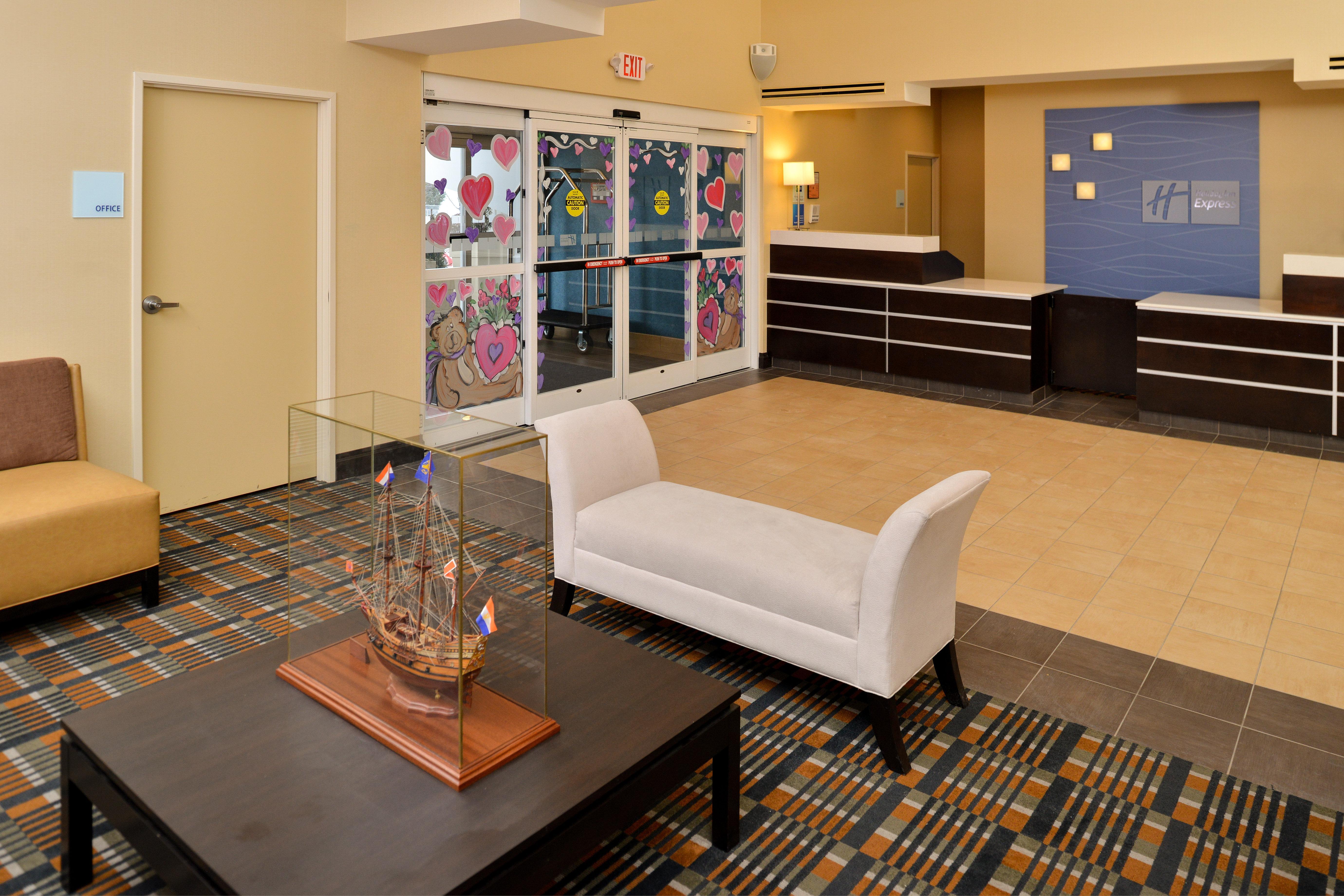Holiday Inn Express & Suites Peekskill-Lower Hudson Valley By Ihg Екстер'єр фото
